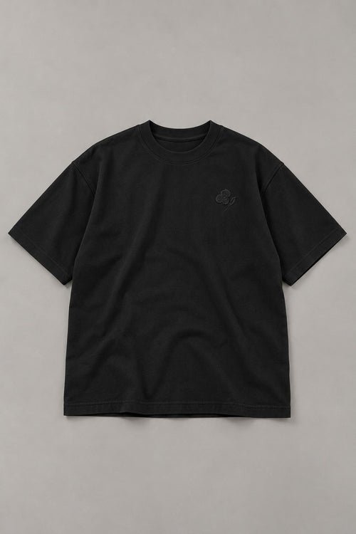 Dark Flower Heavy T-Shirt in Schwarz, Vorderansicht