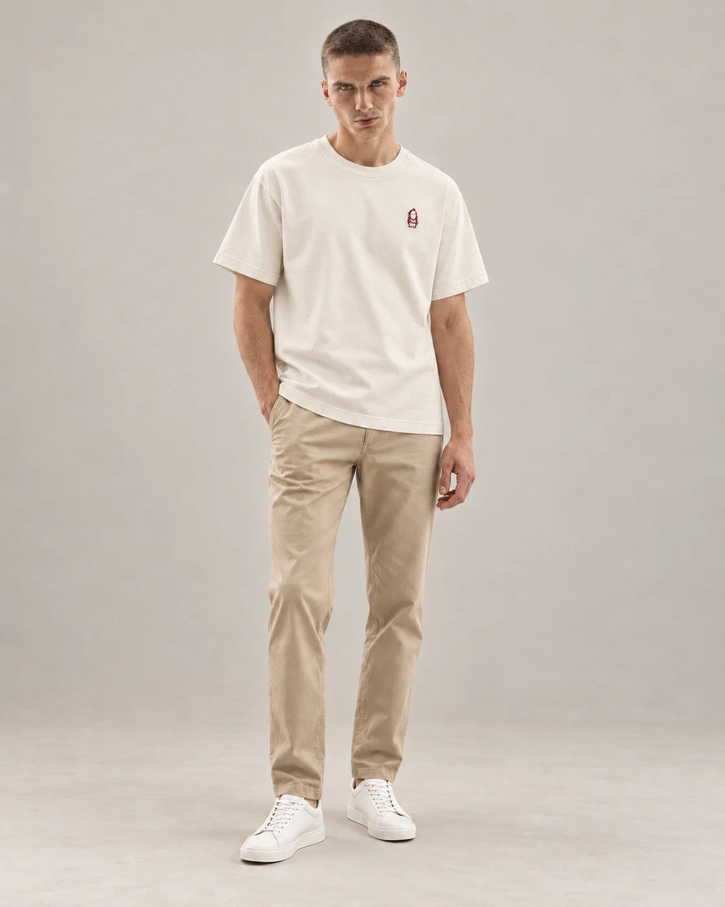 Eternal T-Shirt – Natural Raw – Mann Ganzkörper