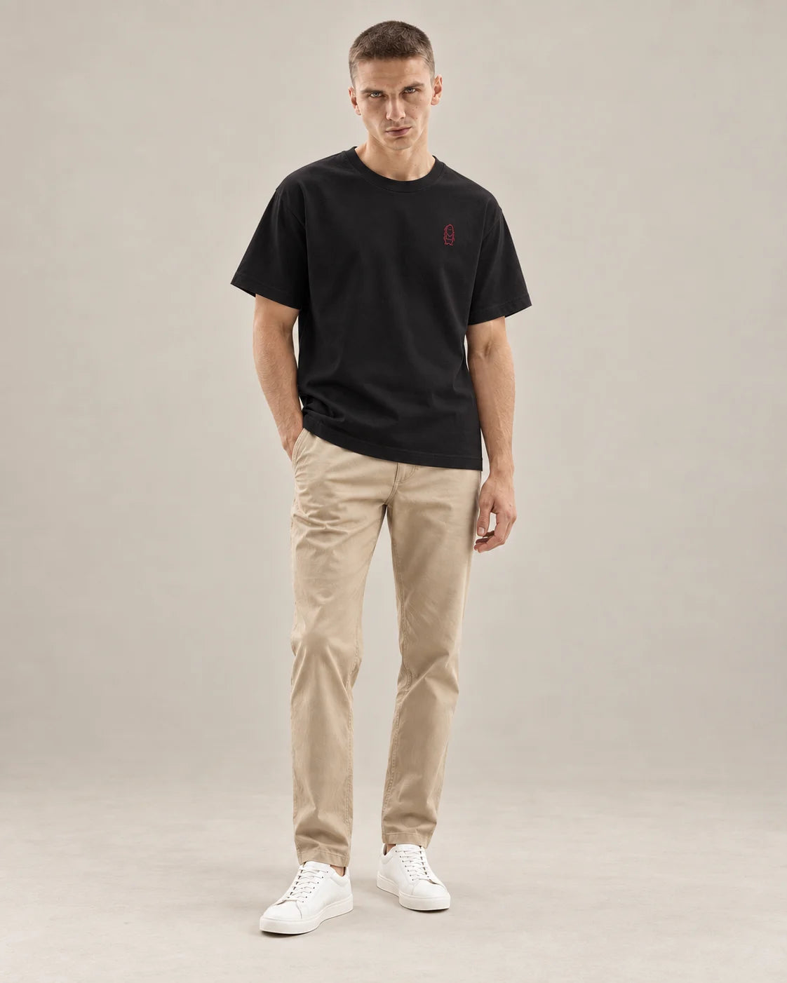 Eternal T-Shirt – Black – Mann Ganzkörper