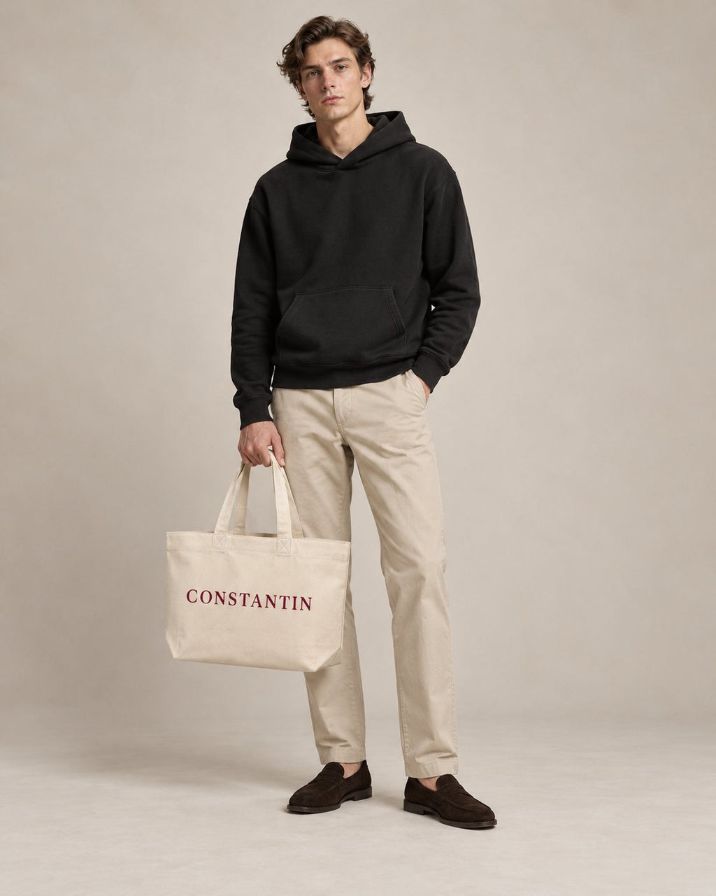 Organic Shopping-Bag – Natural – getragen von einem Mann